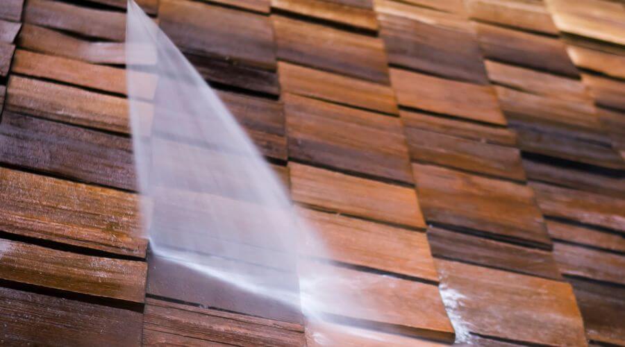 Professional gutter cleaning in Manati, PR